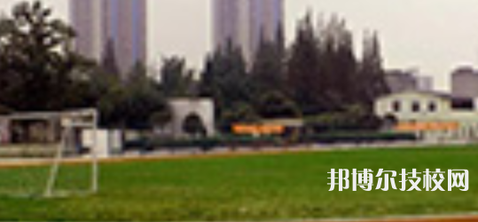 成都實(shí)驗(yàn)商貿(mào)管理學(xué)校地址在哪里