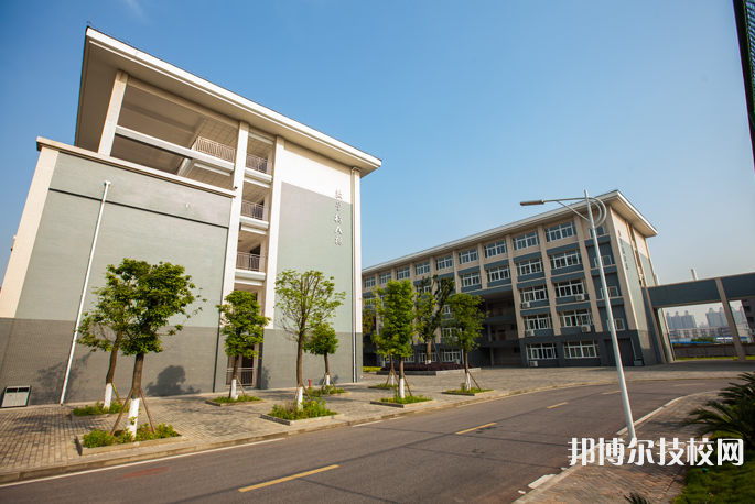重慶城市建設(shè)高級(jí)技工學(xué)校2022年報(bào)名條件、招生要求、招生對(duì)象