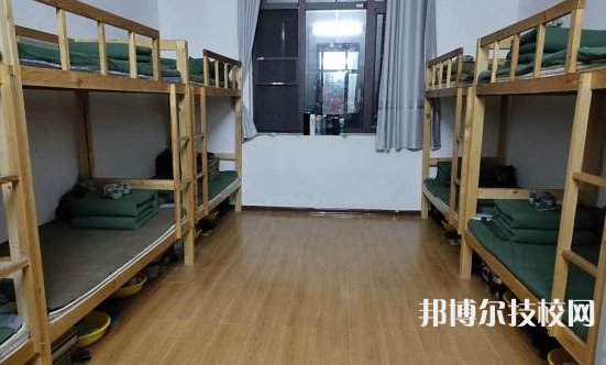 邢臺(tái)冀南醫(yī)學(xué)中等專業(yè)學(xué)校2021年宿舍條件