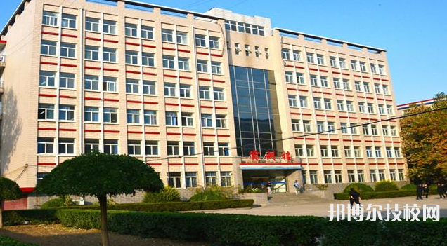 石家莊現(xiàn)代醫(yī)學(xué)中等專業(yè)學(xué)校2021年招生辦聯(lián)系電話