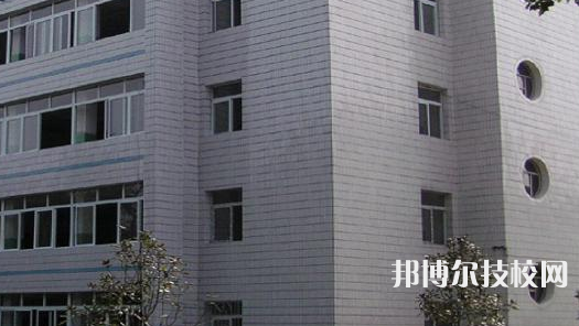 貴陽第五職業(yè)學(xué)校2021年招生辦聯(lián)系電話