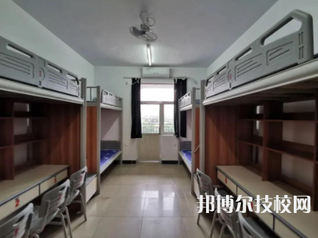 重慶工商學(xué)校2022年宿舍條件