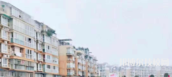 成都新運(yùn)職業(yè)學(xué)校2021年招生簡(jiǎn)章