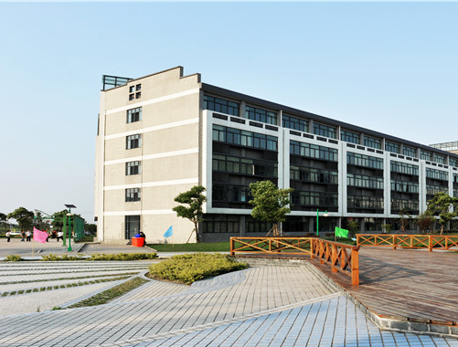 江蘇惠山中等專業(yè)學(xué)校2021年招生辦聯(lián)系電話