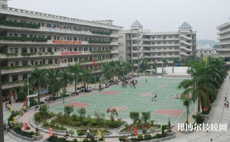 洛川職業(yè)中等專業(yè)學(xué)校地址在哪里