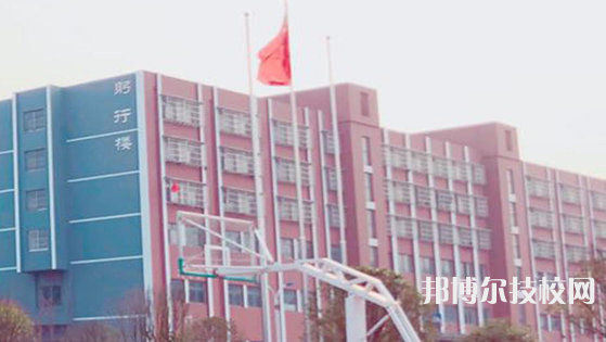 貴州商貿(mào)學(xué)校2021年招生辦聯(lián)系電話(huà)
