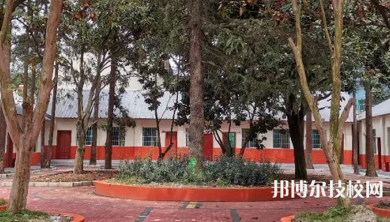 貴陽經(jīng)濟技術(shù)學(xué)校怎么樣、好不好