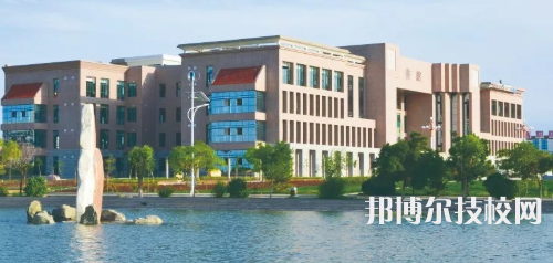 甘肅省酒泉衛(wèi)生學(xué)校怎么樣、好不好