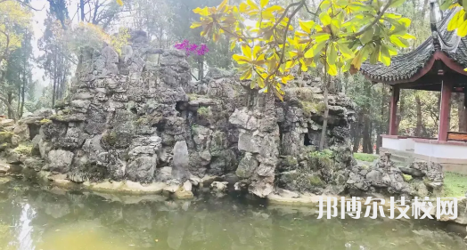 貴陽電子職業(yè)學校2021年招生簡章