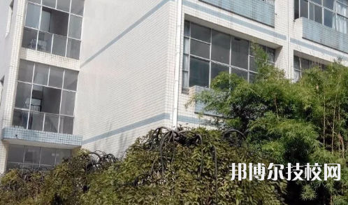 貴陽(yáng)中山科技學(xué)校2021年學(xué)費(fèi)、收費(fèi)多少