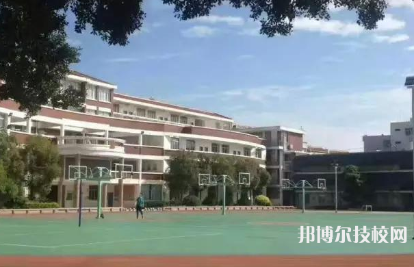 石家莊新鐵軌道交通中專學(xué)校網(wǎng)站網(wǎng)址