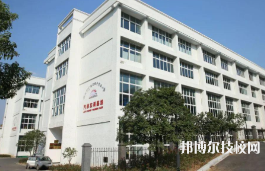 富陽學(xué)院1
