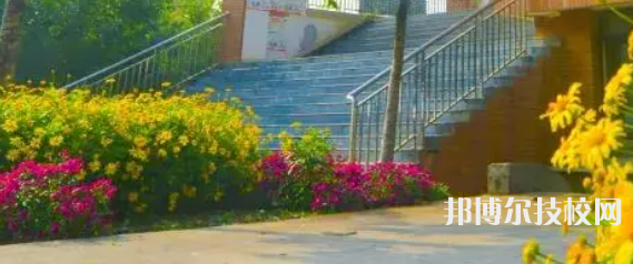 成都五月花技師學院2021年有哪些專業(yè)