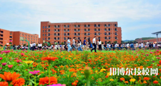 成都五月花技師學(xué)院2021年宿舍條件