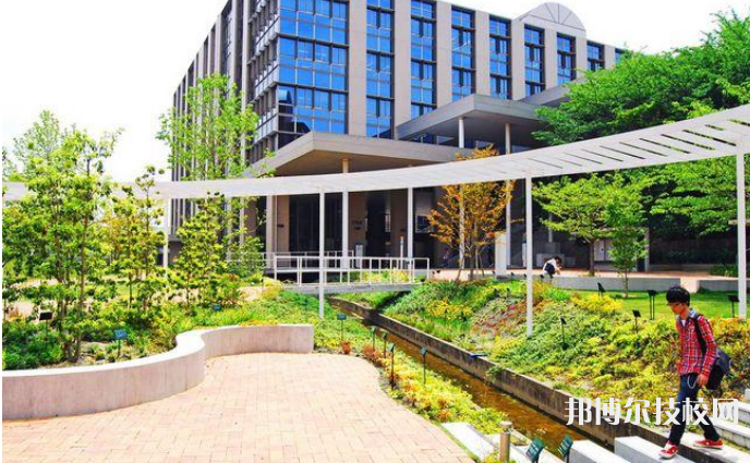 定邊職業(yè)教育中心2021年招生辦聯(lián)系電話