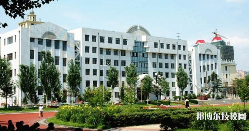 定邊職業(yè)教育中心2021年報(bào)名條件、招生要求、招生對(duì)象