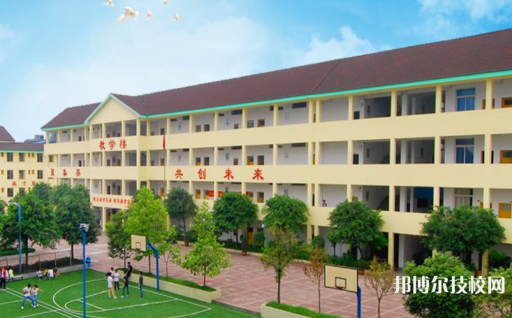 重慶聚英技工學(xué)校怎么樣、好不好