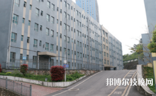 遵義播州中等職業(yè)學(xué)校2021年招生辦聯(lián)系電話