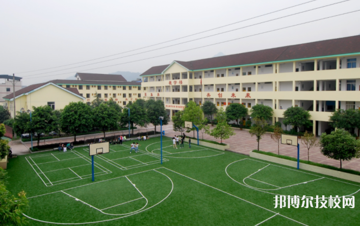 重慶聚英技工學(xué)校升學(xué)部地址在哪里