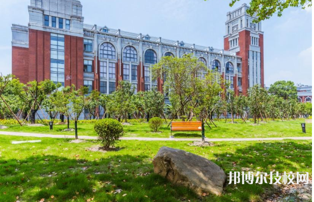 西安高新技師學(xué)院2021年招生辦聯(lián)系電話