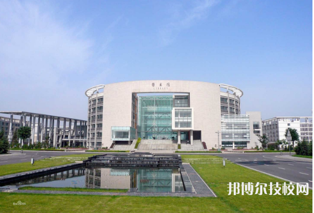 西安高新技師學(xué)院2021年報名條件
