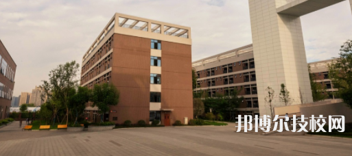 四川成都中和職業(yè)中學2021年有哪些專業(yè)