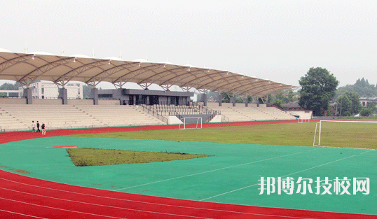建德工業(yè)技術(shù)學(xué)校3