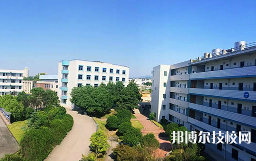 建德工業(yè)技術(shù)學(xué)校6