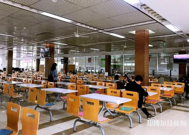 石泉縣職業(yè)教育中心2021年宿舍條件