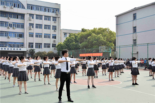 常州工貿(mào)高級(jí)技工學(xué)校網(wǎng)站網(wǎng)址