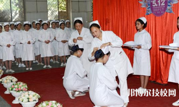 石家莊和平醫(yī)學(xué)中等專業(yè)學(xué)校2021年招生辦聯(lián)系電話 