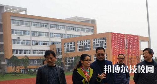 鎮(zhèn)原興華職業(yè)技術(shù)中學(xué)網(wǎng)站網(wǎng)址