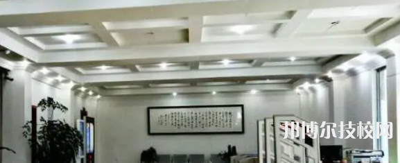 成都成醫(yī)一附院護士學(xué)校2021年報名條件、招生要求、招生對象