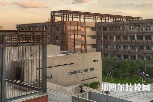 寧波第二技師學(xué)院