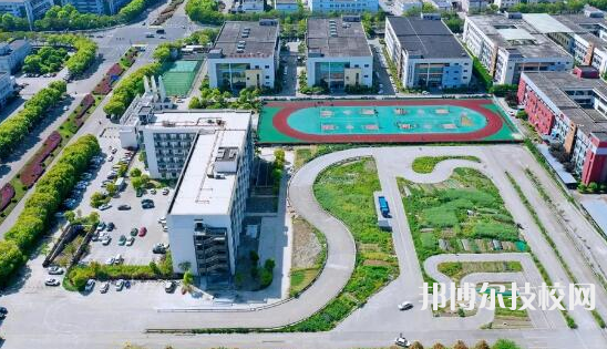 寧波交通高級(jí)技工學(xué)校