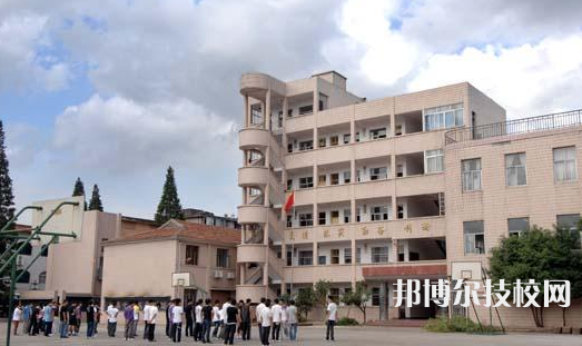 寧波交通高級技工學(xué)校4