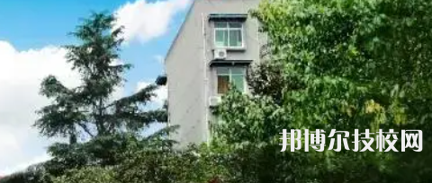 四川交通技師學院地址在哪里