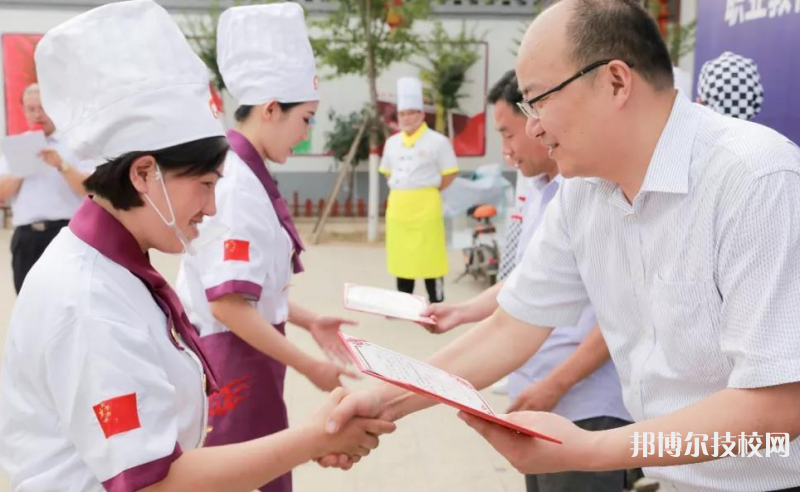 石家莊飲食集團(tuán)烹飪職業(yè)學(xué)校2021年報(bào)名條件、招生要求、招生對(duì)象