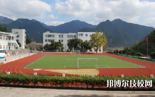 寧波四明職業(yè)高級(jí)中學(xué)3
