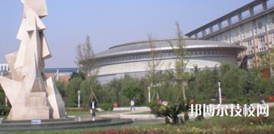 成都成工科技工程技工學校2021年宿舍條件