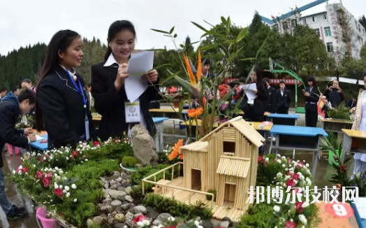松桃苗族自治縣中等職業(yè)學校2021年報名條件、招生要求、招生對象