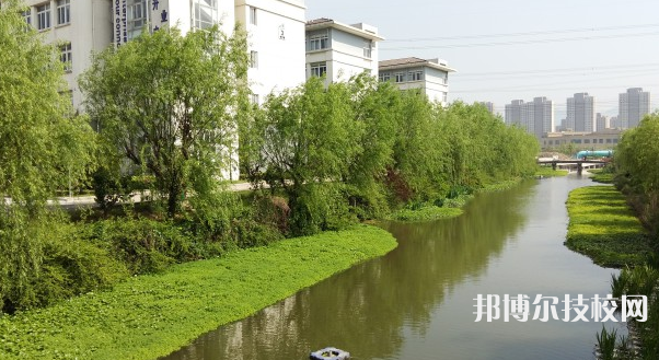 北侖職業(yè)高級(jí)中學(xué)4