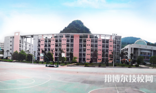 銅仁工業(yè)學(xué)校2021年招生簡(jiǎn)章