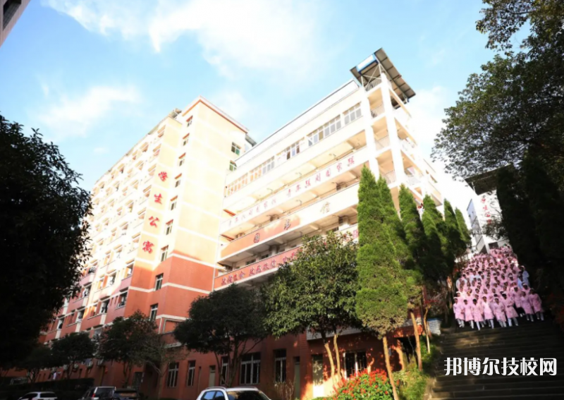 重慶南丁衛(wèi)生職業(yè)學(xué)校2022年報(bào)名條件、招生要求、招生對(duì)象