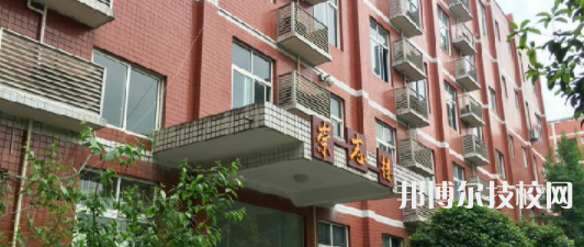 成都機械高級技工學校2021年報名條件、招生要求、招生對象