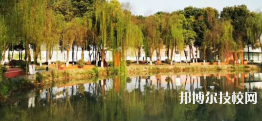 成都現(xiàn)代制造職業(yè)技術(shù)學(xué)校網(wǎng)站網(wǎng)址