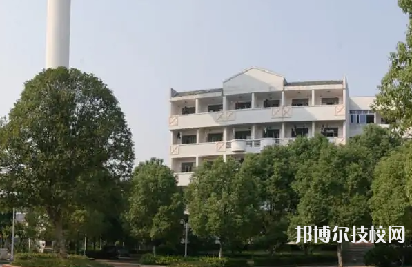 義烏城鎮(zhèn)職業(yè)技術(shù)學(xué)校1