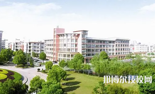 義烏城鎮(zhèn)職業(yè)技術學校5