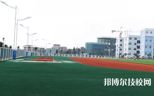 安順城市服務(wù)職業(yè)學(xué)校2021年報名條件、招生要求、招生對象