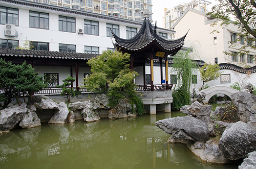 蘇州藝術(shù)學(xué)校2021年招生辦聯(lián)系電話